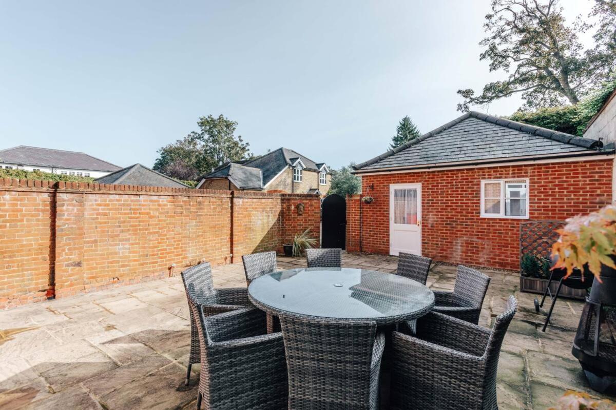 Olive Tale Villa Henley-on-Thames Exterior photo