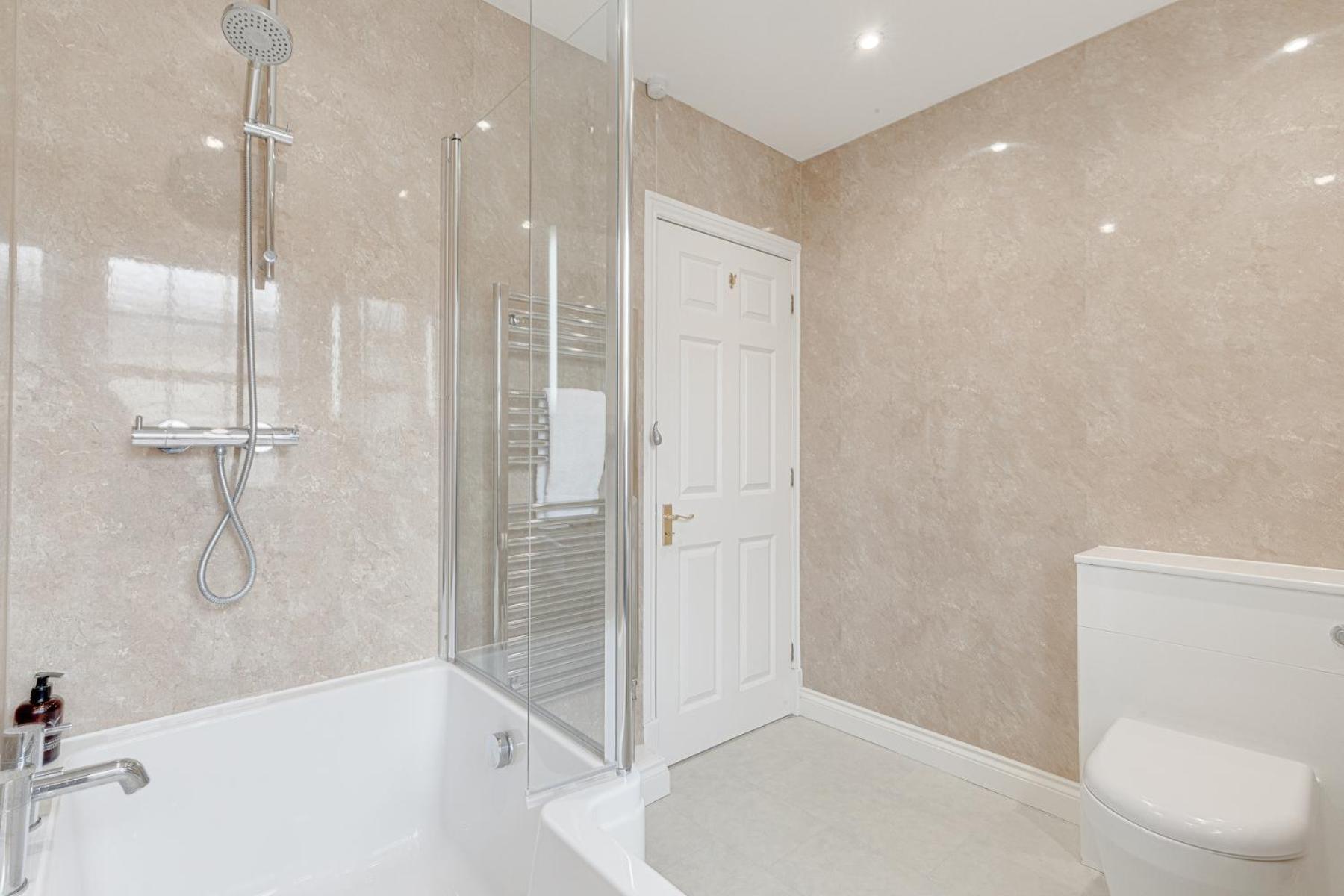 Olive Tale Villa Henley-on-Thames Exterior photo